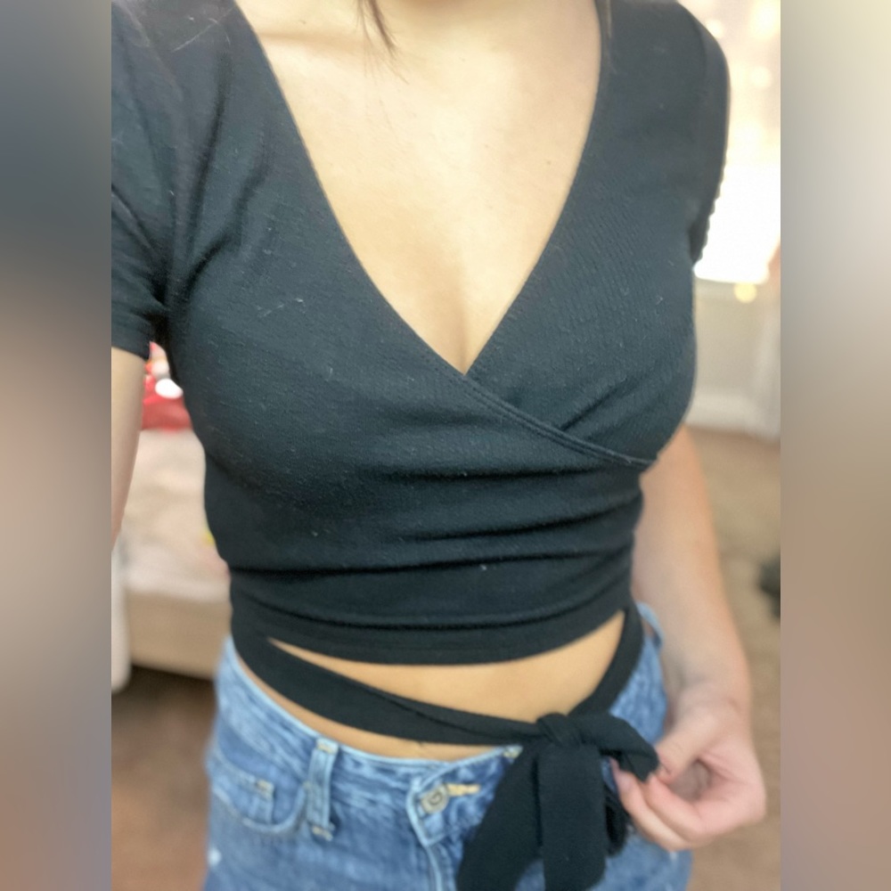 black tie around crop top